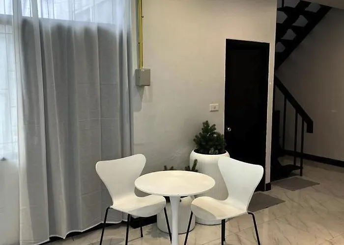 Hébergement de vacances 4br 12pax 7min Walk To Samitivej Sukhumvit Hospital Bangkok